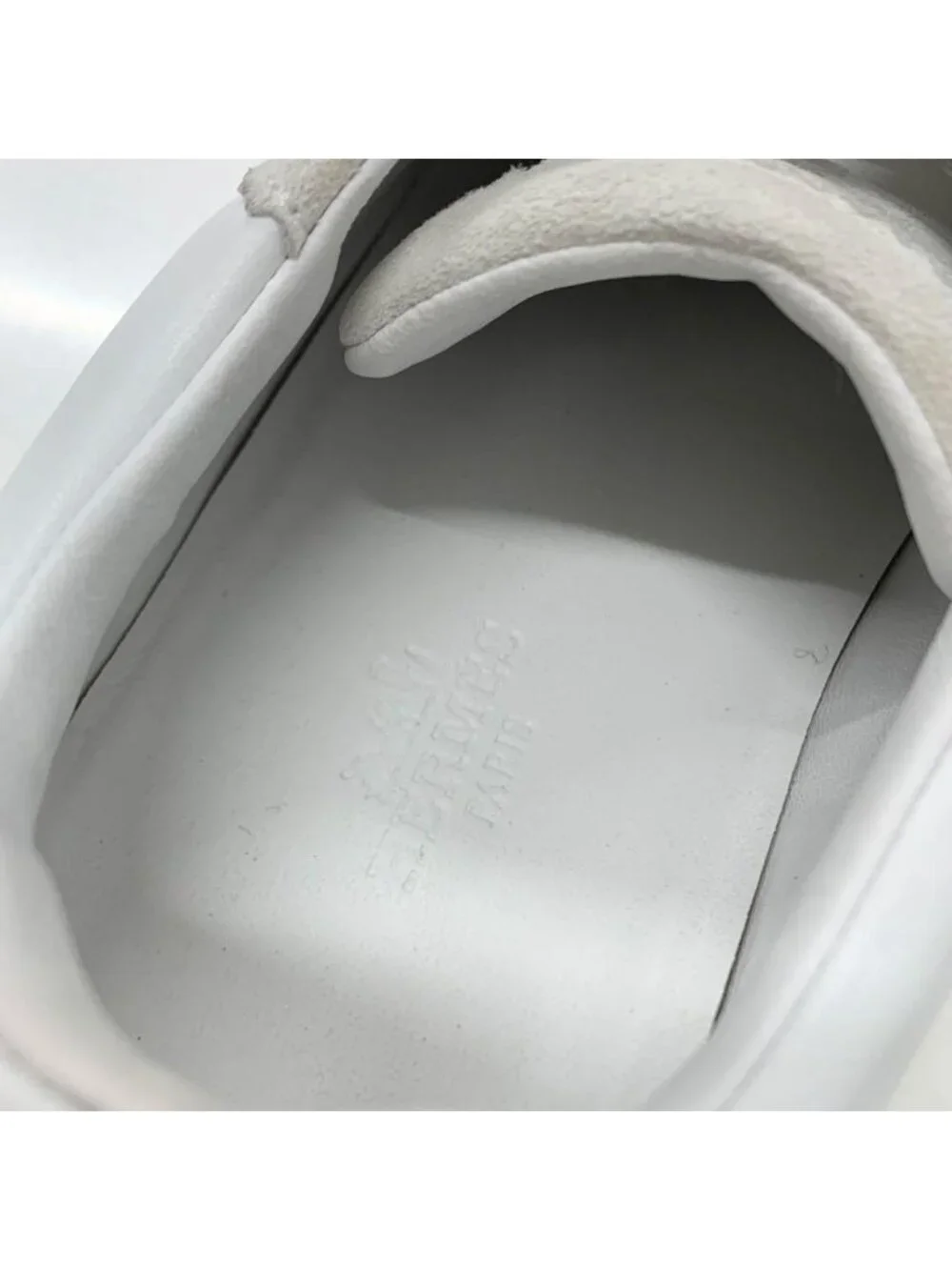 Hermes brand size